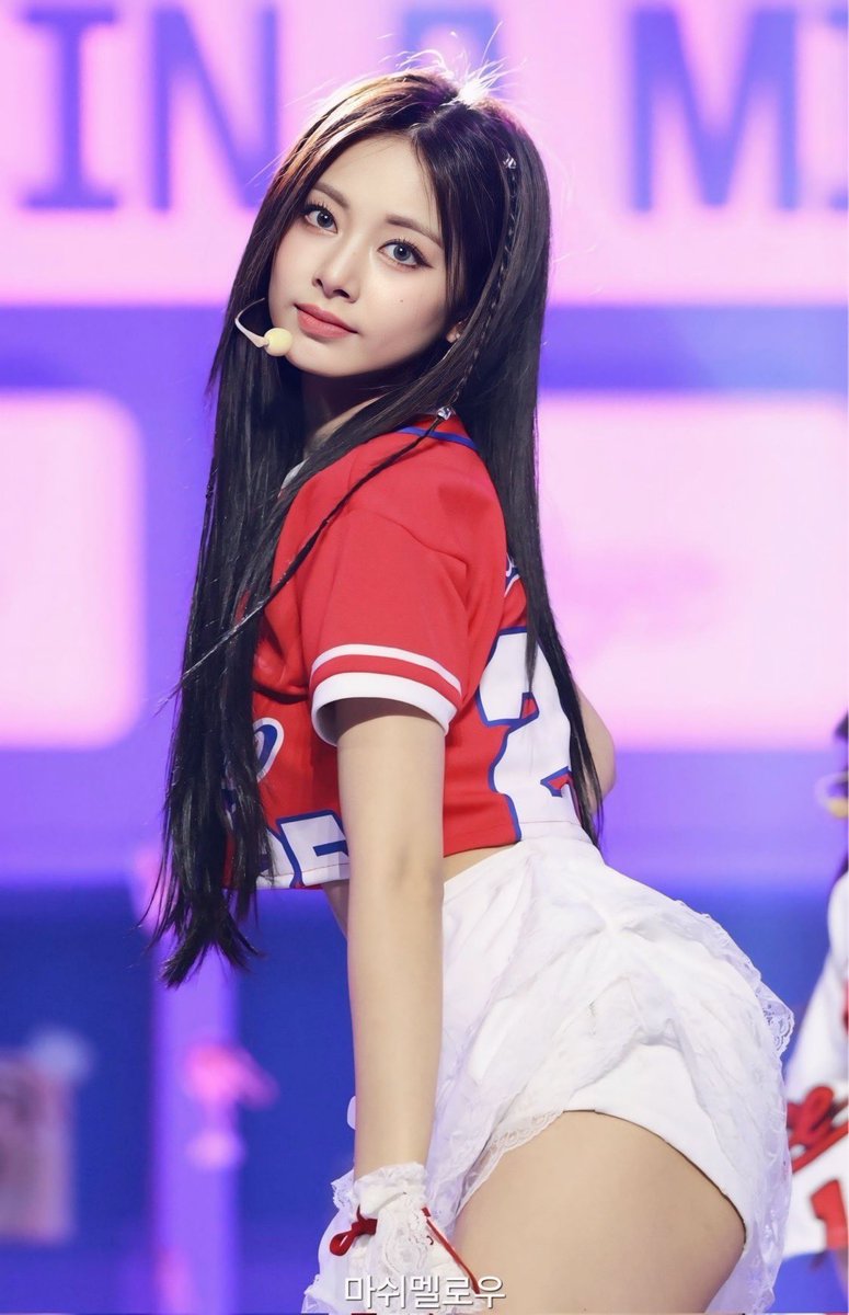 TZUYU 쯔위 (@choutzuyu24) on Twitter photo 