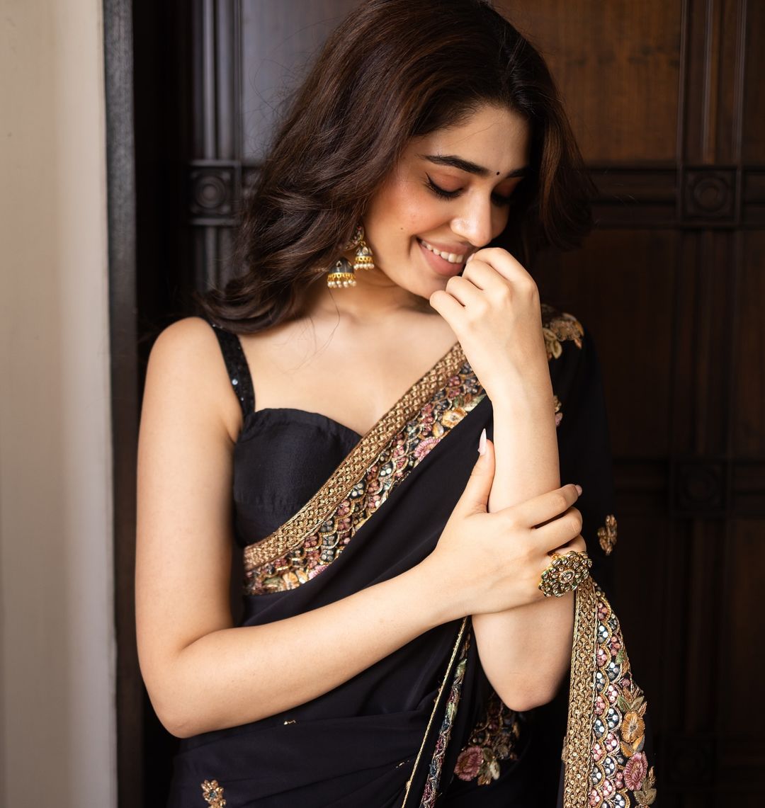 GaVf0XIXgAAYLCv?format=jpg&name=medium