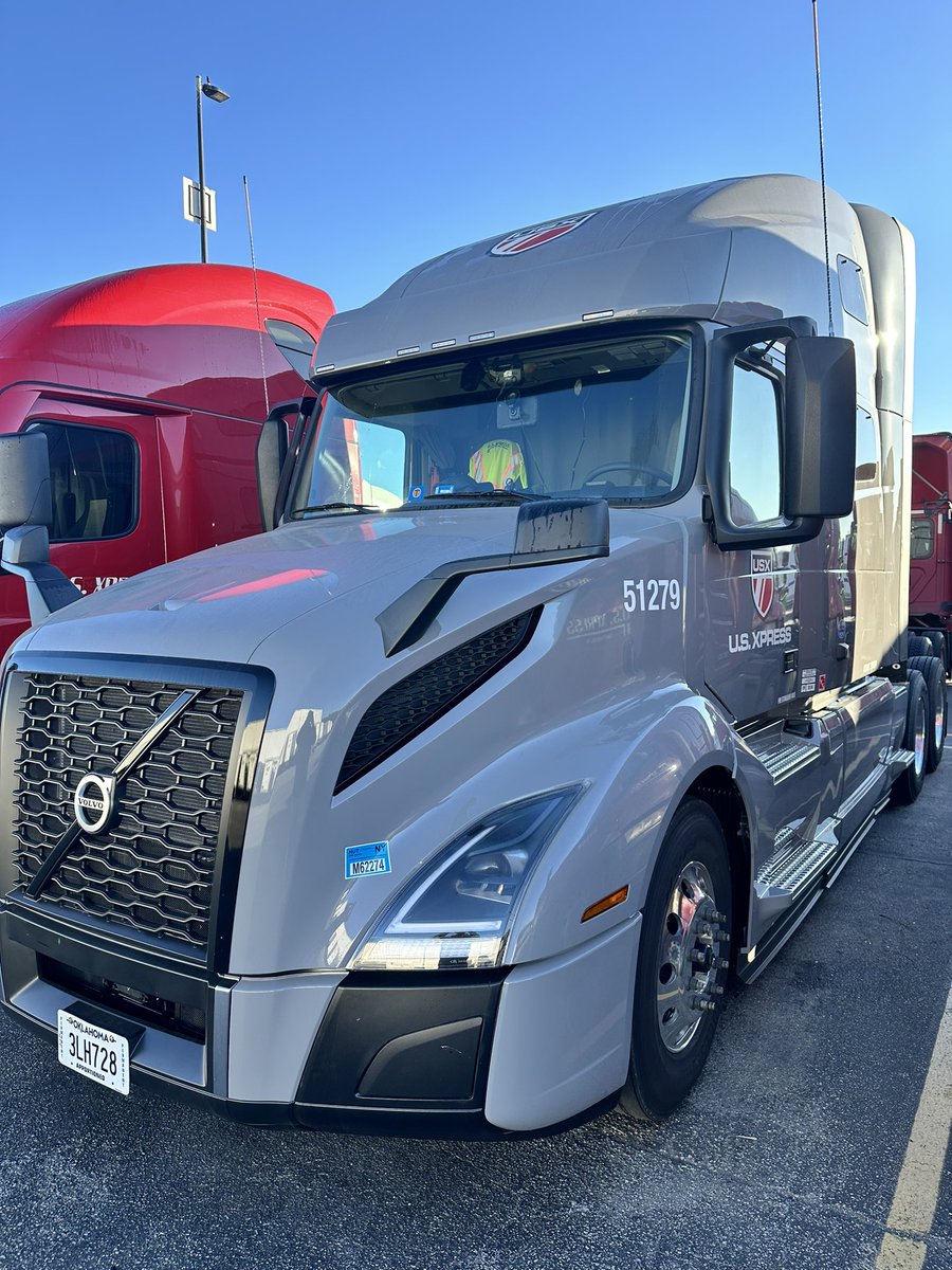 MikeScott78's tweet photo. My new work truck https://t.co/UDrxbZd8u6