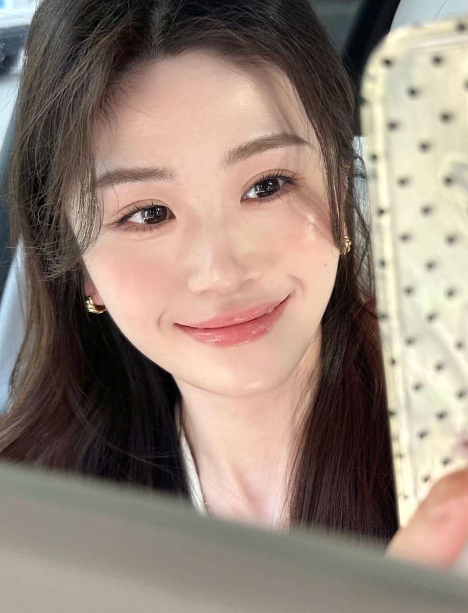 skin_gw's tweet photo. 毛穴に悩んでる人絶対これ見て。
【毛穴の教科書】

マスク生活終わったのに、ずっと鼻の毛穴トラブル消えなくて悩んでたけど、これ使い始めて2ヶ月でﾂﾙｯﾂﾙゆで卵ちゃんになったからまじでおすすめ！！！
保存必須⚠️ https://t.co/DbbexSjxPL