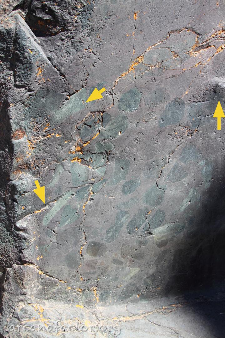 <a href="/Anders88664841/">Andersledes</a> More intriguing is that the corners of the cut-outs at Ollantaytambo are the same too. 1st pic is Qoricancha. Other pics are Ollantaytambo.