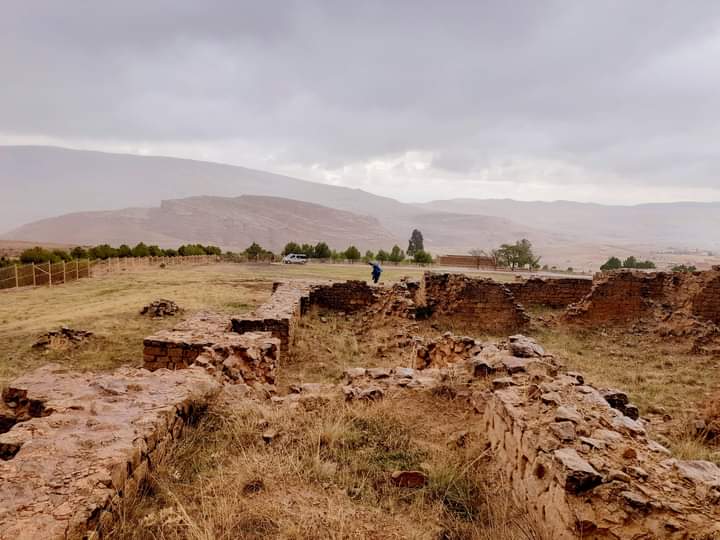 oltmedea's tweet photo. في اطار تنفيذ مهام الديوان المحلي للسياحة بالمدية، تم يومي الجمعة والسبت 18 و19 أكتوبر 2024 استقبال وفد #سياحي من الجزائر العاصمة.
أين تم زيارة أهم المواقع السياحية والأثرية التي تمتاز بها ولاية المدية.

صور المحطة الأولى:
صباح يوم الجمعة 18 أكتوبر 2024.
زيارة آثار #آشير. https://t.co/5E0QhRiRlD