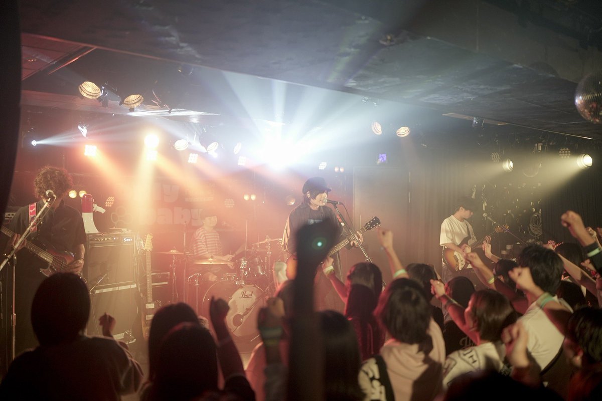 Half_time_Old's tweet image. -対バン後半戦ありがとうございました！-

毎度お馴染み
いただいた福岡名物
にわかせんべいをZeelaで撮影。
OKOJOに感謝。
みんなに感謝。
会場に感謝。

次回ツアーはいよいよ
セミファイナル東京編！

11/17(日)東京shibuya eggmanにて
▼ワンマンです！！
eplus.jp/sf/search?bloc…