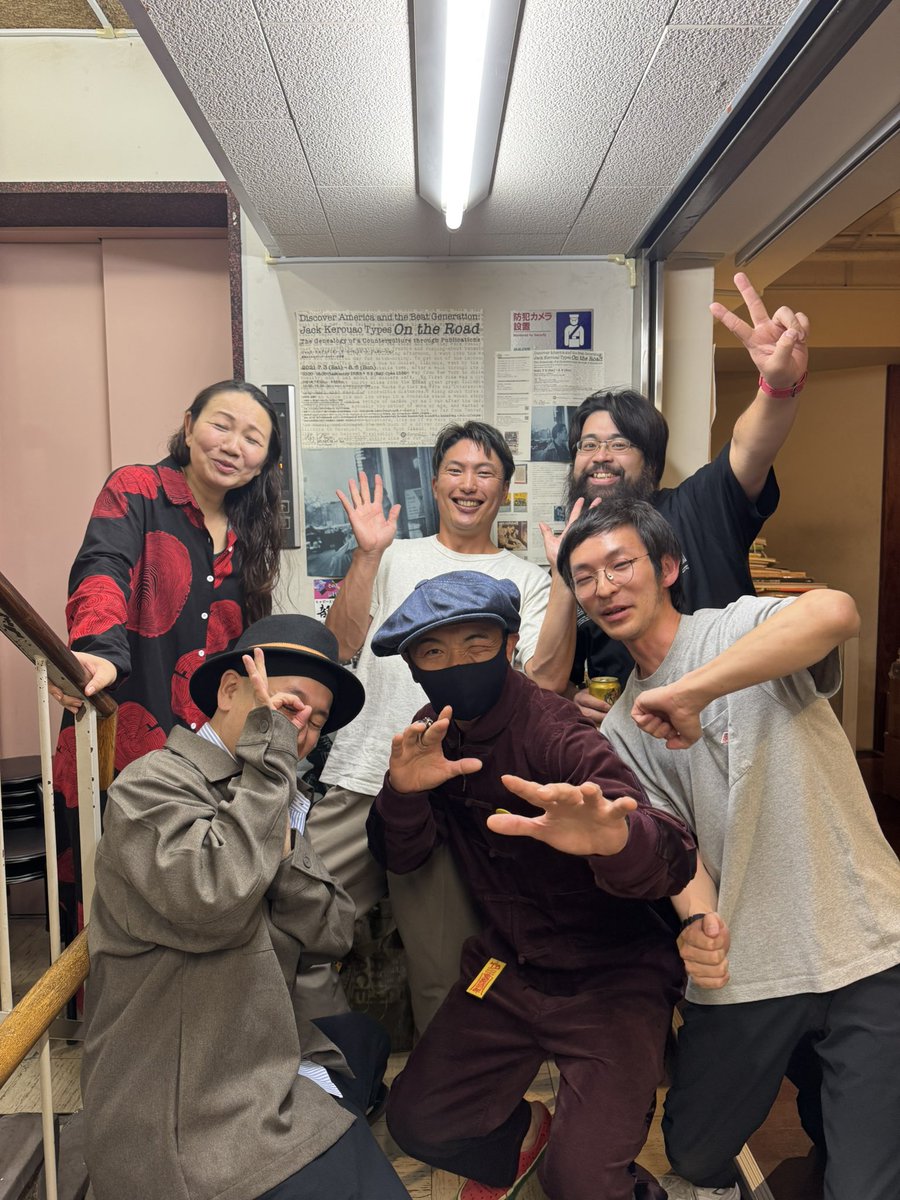 yallrocksick's tweet photo. 2024' 10.20 19:30-
CUT SUIKA
WITH OBATAJIN® SHOJIWATARU
RELEASE PARTY
at Flying Books🪽
→色々なポーズをしました🍉
ありがとうございました🙏
#CUTSUIKA
#OBATAJIN
#SHOJIWATARU
#tommo
#Flyingbooks https://t.co/pOMeo6XHJl
