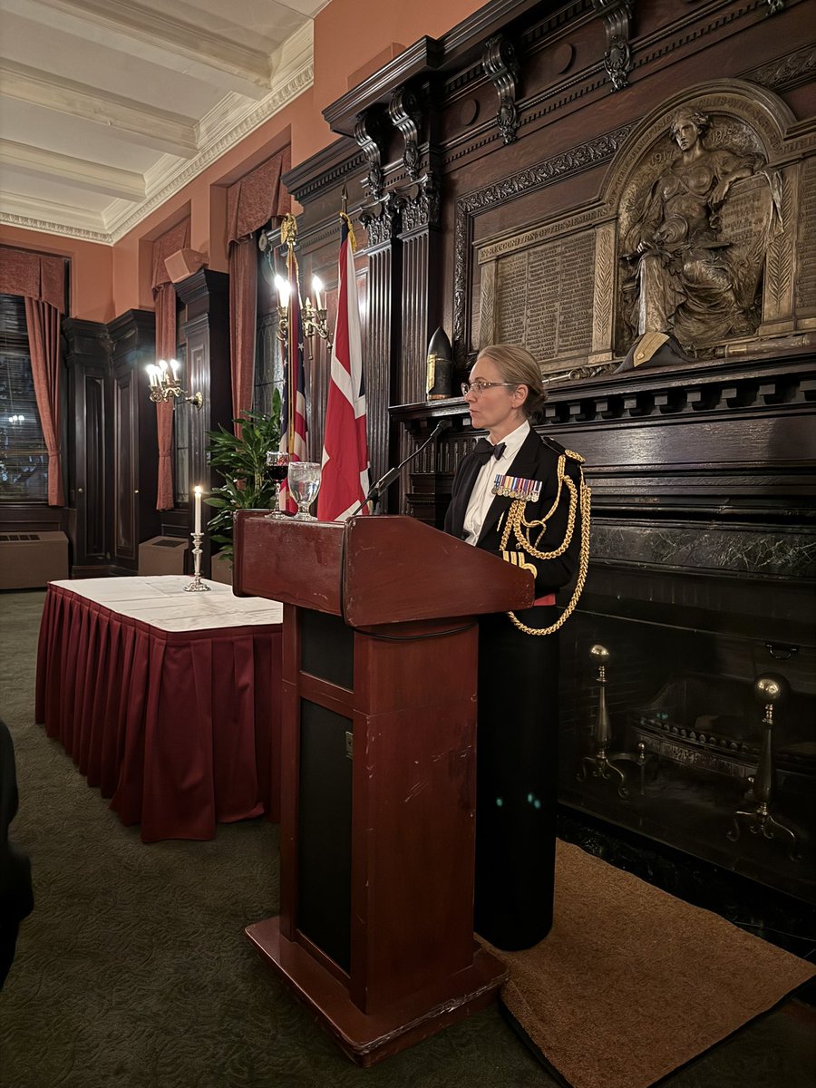 stgeorgesbalt's tweet photo. The Society held our annual Trafalgar Night Dinner this past Thursday in Baltimore. Members and guests were treated to a lovely dinner with singing, toasts and brief reflection on Lord Nelson and the battle of Trafalgar.
@UKinUSA @UKdefUS @RoyalNavy https://t.co/VjnuHlFSR3