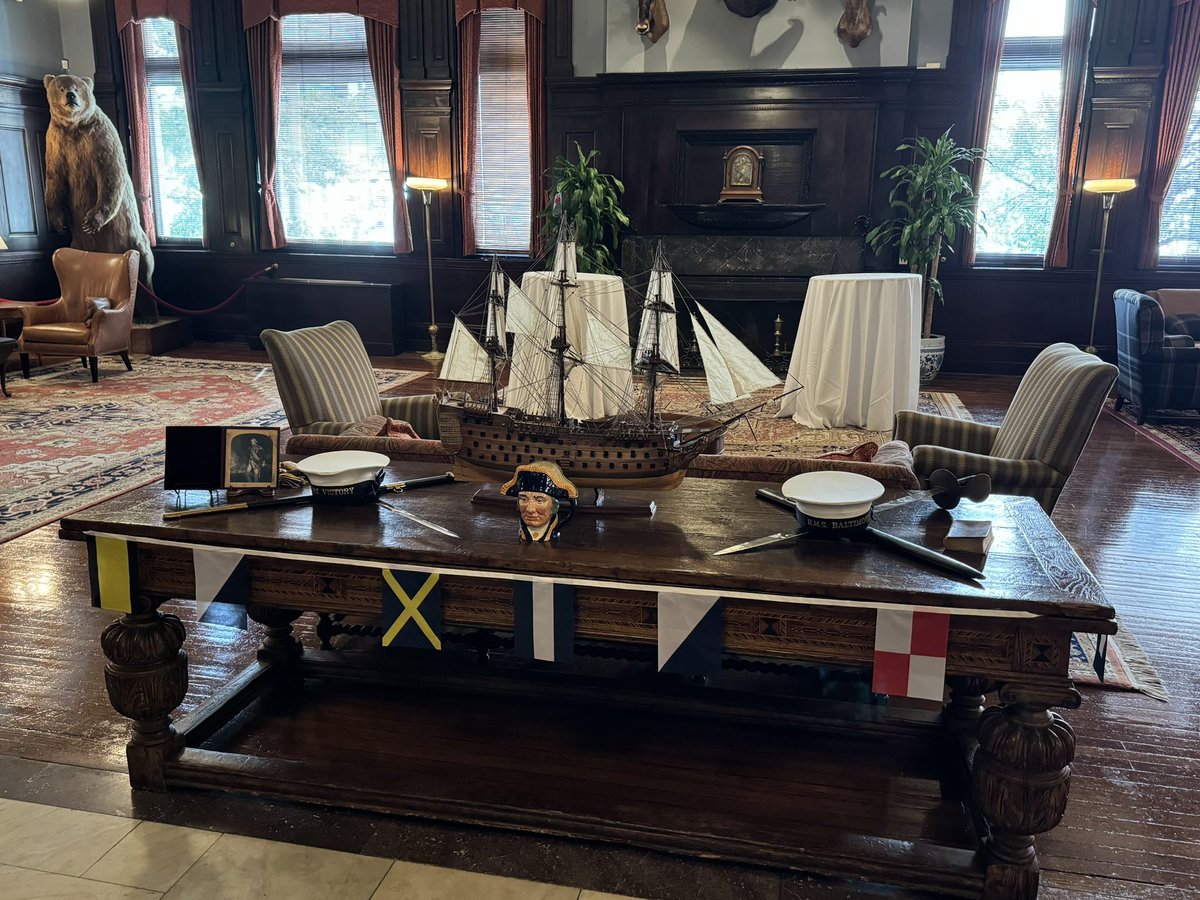 stgeorgesbalt's tweet photo. The Society held our annual Trafalgar Night Dinner this past Thursday in Baltimore. Members and guests were treated to a lovely dinner with singing, toasts and brief reflection on Lord Nelson and the battle of Trafalgar.
@UKinUSA @UKdefUS @RoyalNavy https://t.co/VjnuHlFSR3