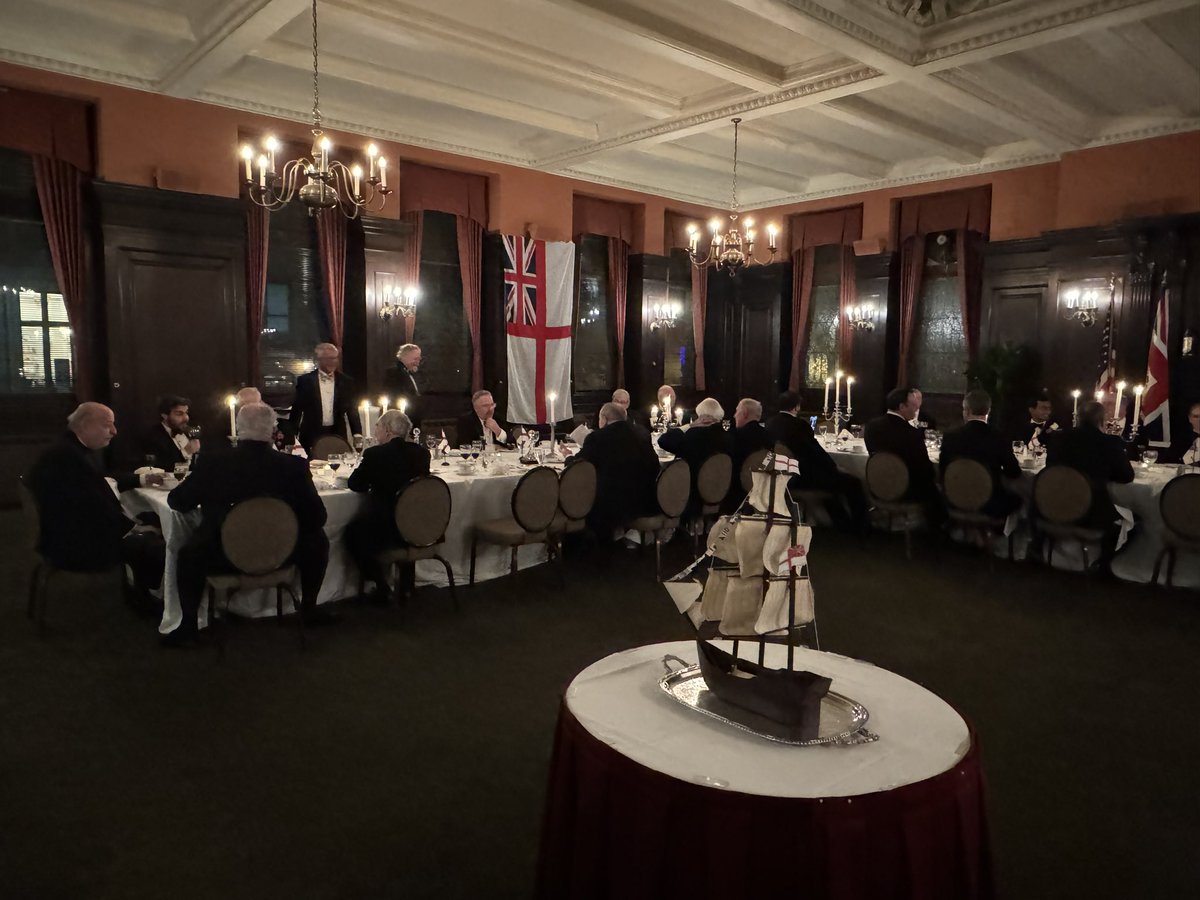 stgeorgesbalt's tweet photo. The Society held our annual Trafalgar Night Dinner this past Thursday in Baltimore. Members and guests were treated to a lovely dinner with singing, toasts and brief reflection on Lord Nelson and the battle of Trafalgar.
@UKinUSA @UKdefUS @RoyalNavy https://t.co/VjnuHlFSR3