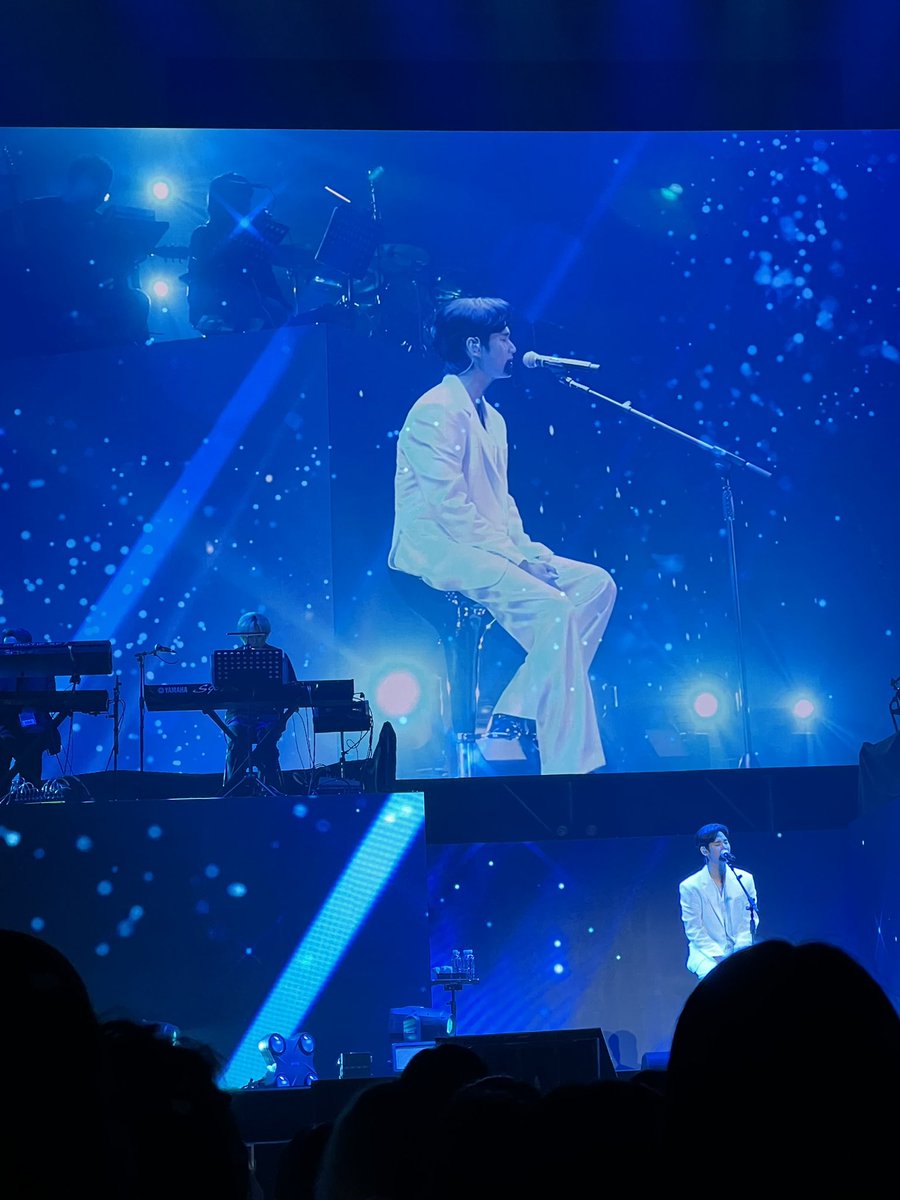 ch_err_r's tweet image. 어제로 돌아갈ㄹㅐ,,,,,,,,,,🥹🥹🥹