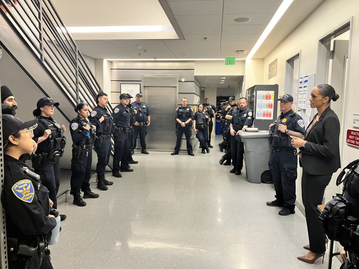 markdietrichsf's tweet photo. In talking to countless SFPD police officers last week, so many of them mentioned how massively @BrookeJenkinsSF has improved the collaboration between SFPD and the DA’s office, and thus their effectiveness as peace officers.  

They say she has not only restored their faith in the DA’s office, but she has restored and re-energized their motivation to show up everyday and help people.  

Brooke Jenkins does’t just have my endorsement for S.F. DA, she has my endorsement as an amazing human being.  It feels great to vote for such an authentic, hard-working, smart woman as our DA.  

She is the DA we need and the DA we deserve.  

 @TSFAction @GrowSF @garrytan @Soar_D1 @VoteandChangeSF @whentoletgo @incitafusio @bettersoma @Twolfrecovery