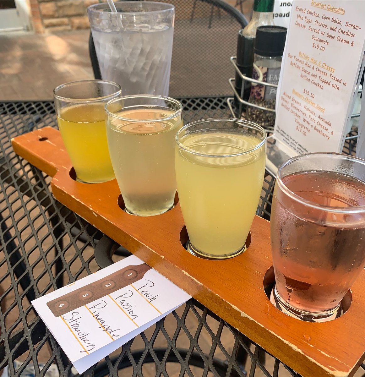 TarHeelBruin's tweet photo. Brunch Flight ✈️ 🍾🥂 #SundayBreakfast  #Famoustoastery https://t.co/PLVpQa82MA