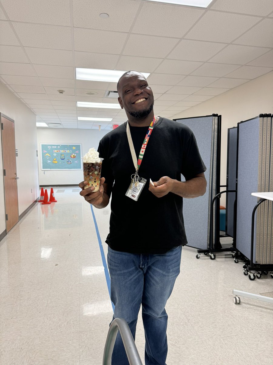 Neff_ES's tweet image. Neff Eagles are showing their appreciation for our amazing teachers today with a coffee bar! Wishing everyone a happy Friday 🧡🎃