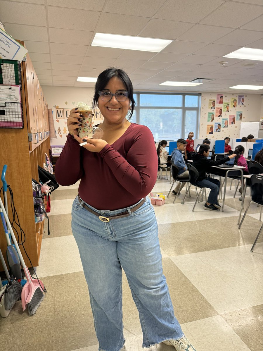 Neff_ES's tweet image. Neff Eagles are showing their appreciation for our amazing teachers today with a coffee bar! Wishing everyone a happy Friday 🧡🎃