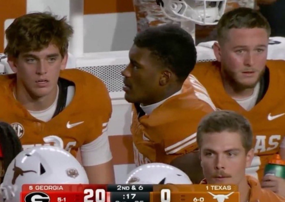 SarkAfterDark_'s tweet photo. Sums up all us watching last nights game https://t.co/BxpLq6m0Dv