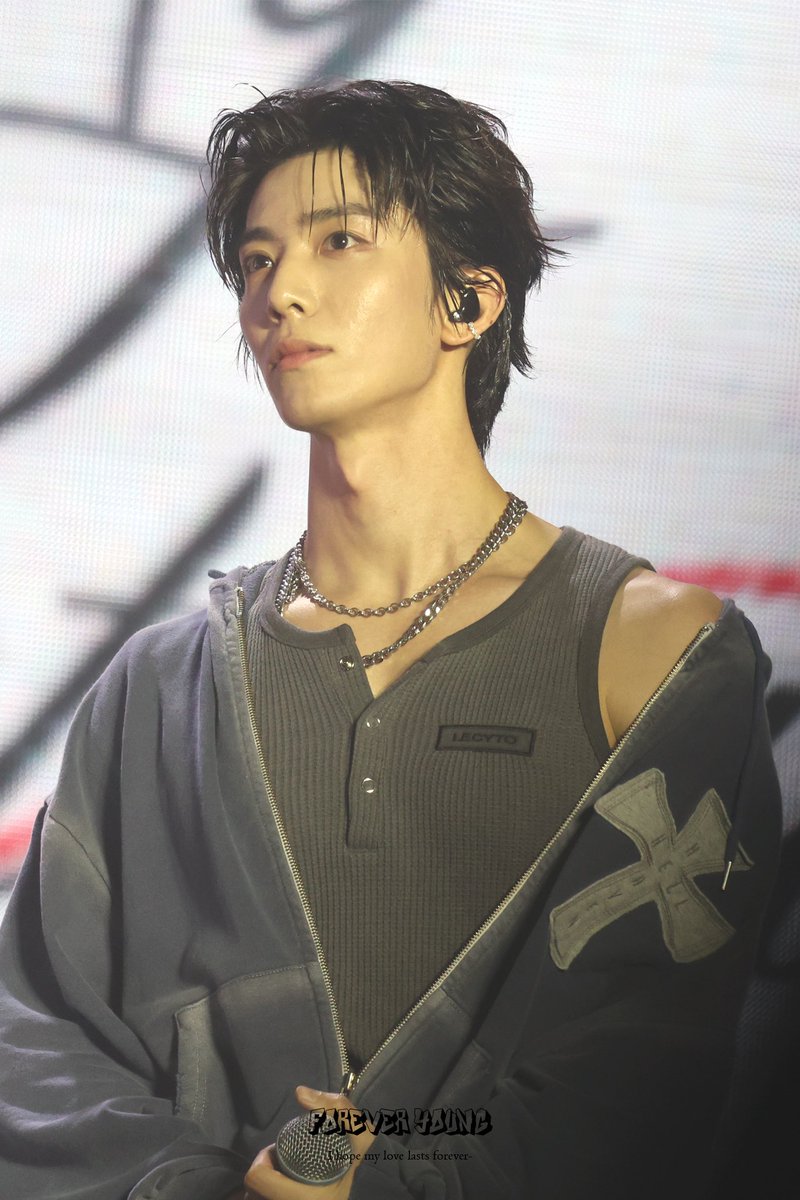 241004 <a href="/0_rbsl/">김영균</a> 💙

#SF9 #에스에프나인 #휘영 #HWIYOUNG #FOREVER_HWIYOUNG #フィヨン