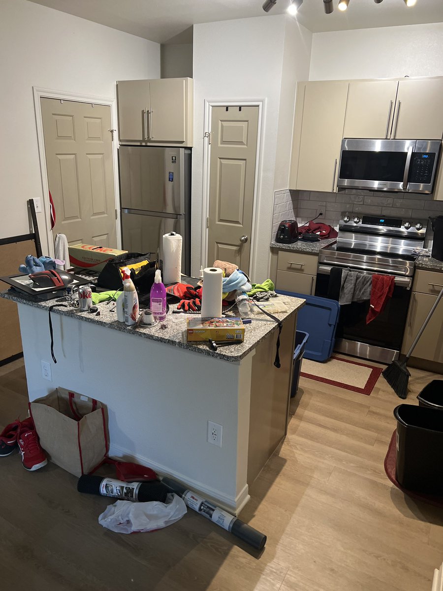 As you can see, there is much to do here at Castle Smosh to prepare for his Royal No-So-Highness’s arrival later today

Everything aches but I’m excited cause we’re finally home 🥰