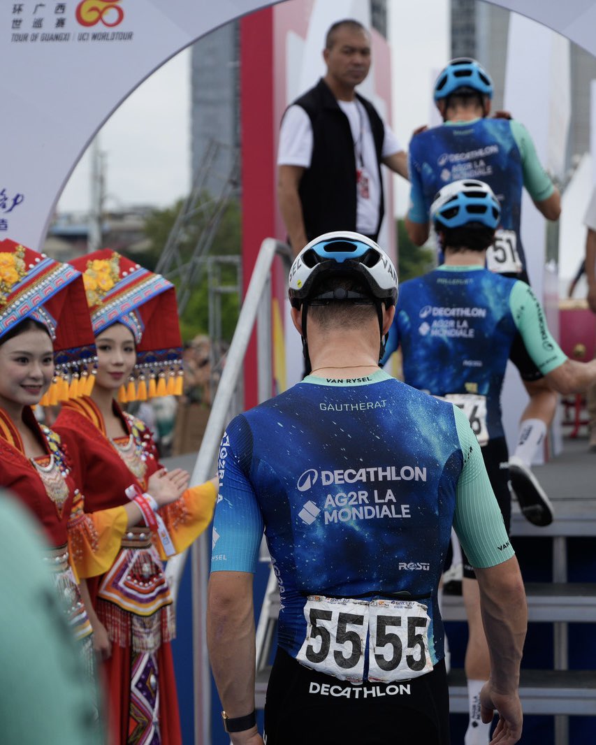 VAN RYSEL tweet media