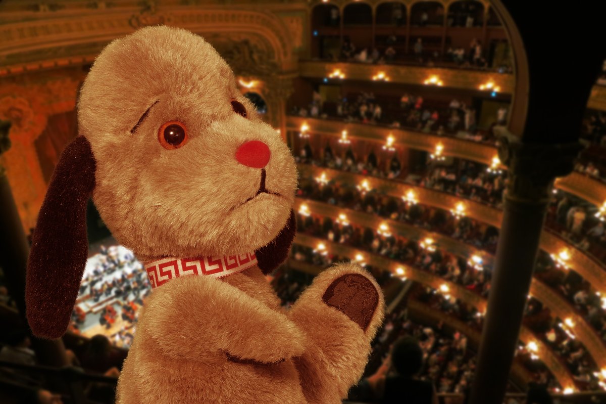 The crowds are gathering for Sweep's hotly-anticipated sausage lecture.