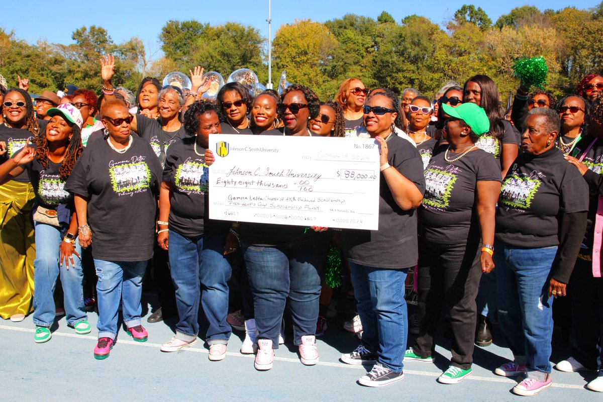 JCSUniversity's tweet photo. JCSU @GammaDeltaAKA a of @akasorority1908 made a donation in honor of the Chapter’s 80th Anniversary of $88,000 to the university! @gamma_delta #jcsuhomecoming https://t.co/w6r3Sqph42