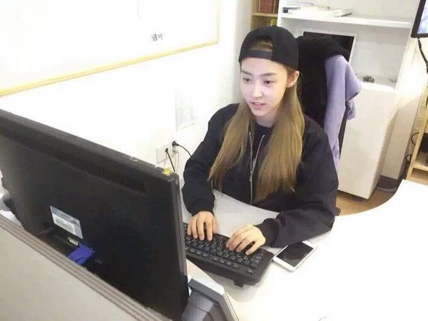 KIWIBYULIE's tweet photo. the lore about moonbyul and minji; thread https://t.co/D74PDg8sNm