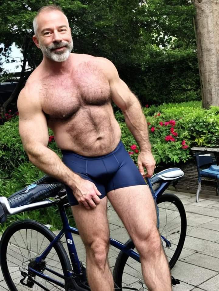 SebastianRoga12's tweet photo. Hot daddy no.2 https://t.co/xrGl0dtYDx