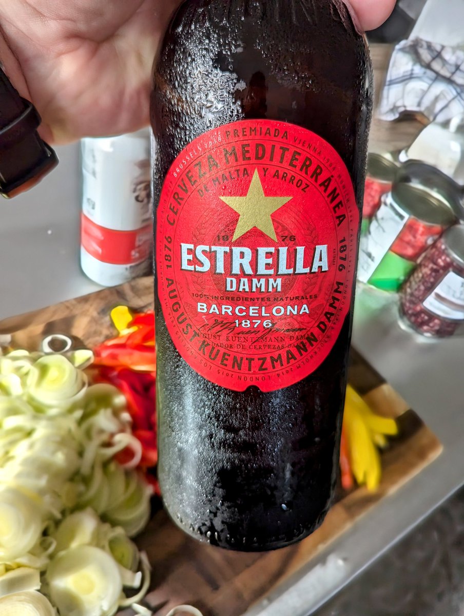 jayclark0106's tweet image. Oh my days look at that 😍🍻 #ColdOne @EstrellaDammEs