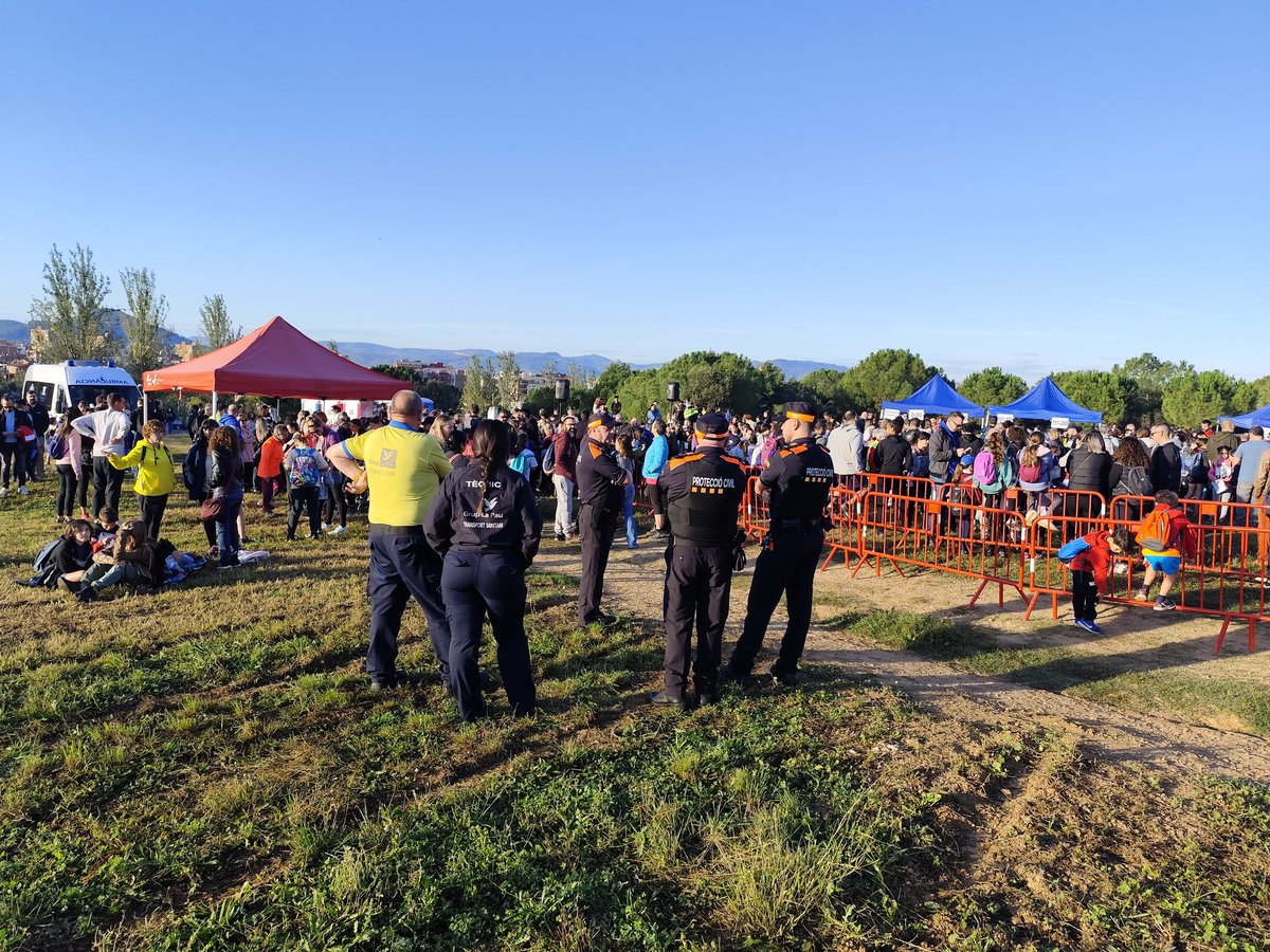 Voluntaris Protecció Civil Rubí tweet media