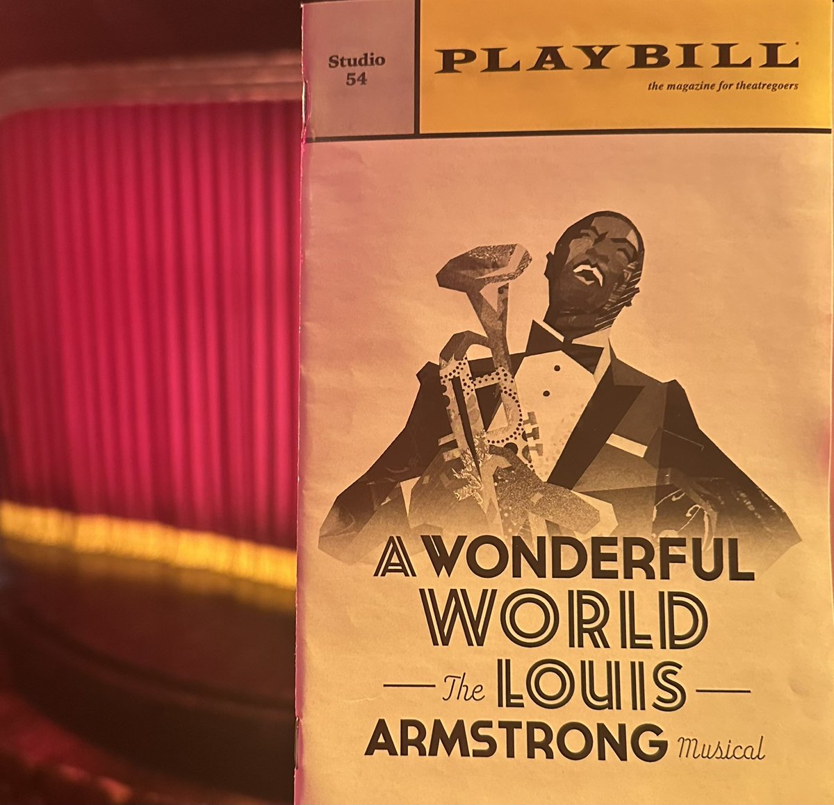 msburnett11's tweet photo. @AWonderfulWBway a great evening of music and story.  James Monroe Iglehart is magnificent. https://t.co/hODVsq2r2X