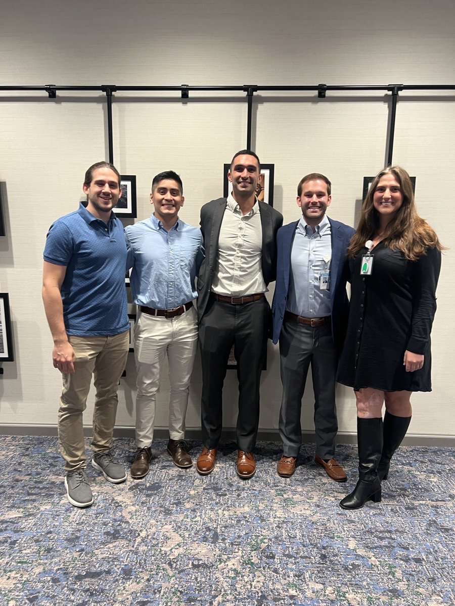 kpoulos_'s tweet image. It was such an honor to be invited to the @UNC_SOM Fall Faculty Retreat to speak about my experience as a clinical student on the panel- “Learning Through Our Lens: Optimizing Clinical Teaching and Student Note Utilization.” Great questions and discussion about clinical learning!
