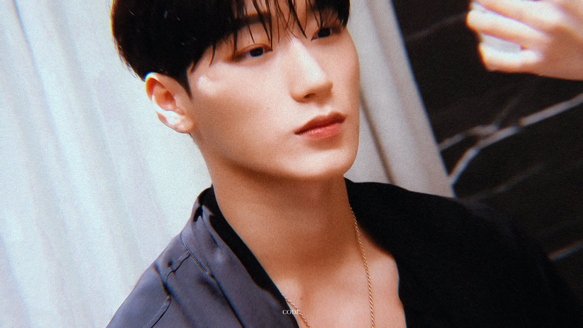 Code99710's tweet image. SAN in Dolce&amp;amp;Gabbana S/S 2025

#산 #SAN #에이티즈 #ATEEZ