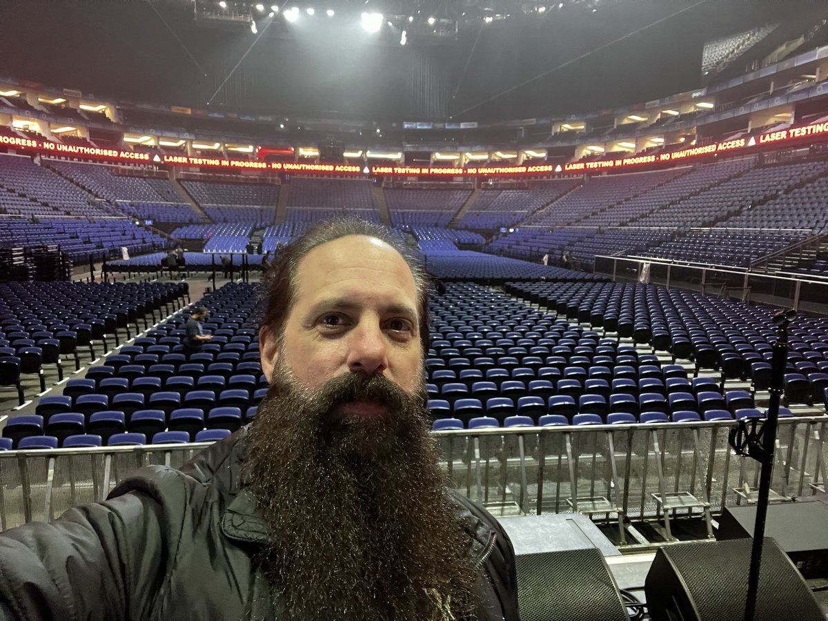 JPetrucci's tweet photo. The calm before the @dreamtheaternet storm hits the O2 tonight in London! Who’s coming to opening night?! https://t.co/ylx5EiSIWs