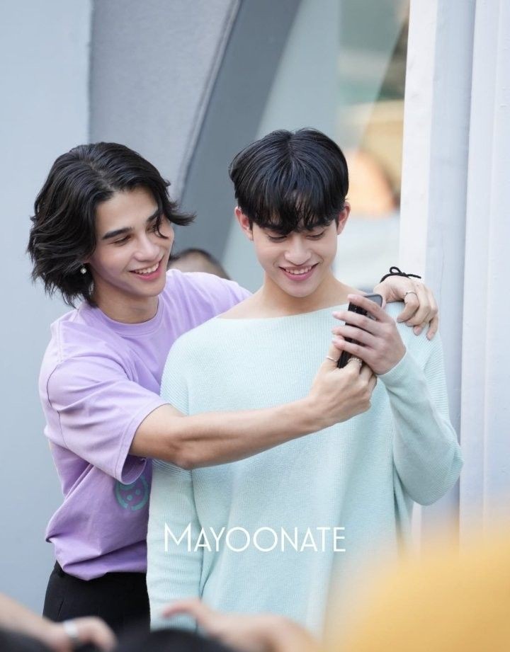 formysunflower_'s tweet photo. good night my loves 💛💜
#TINNASIT #JeffSatur
#barcodetin #Saturnunit https://t.co/jr0VYAYPG3