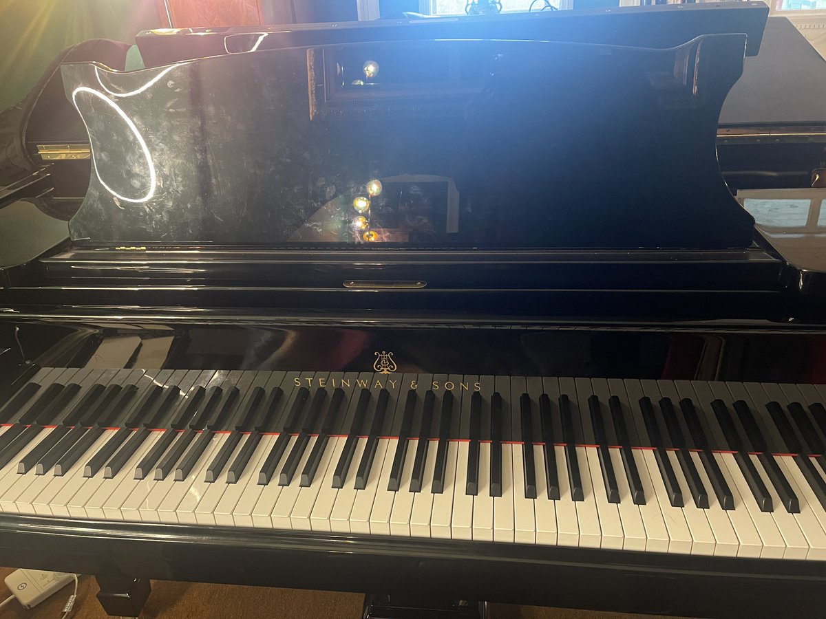 The EW ‘Clocks Go Back’ Challenge:

Who is going to write a song in the extra hour when the clocks ⏰ go back next Sunday…?