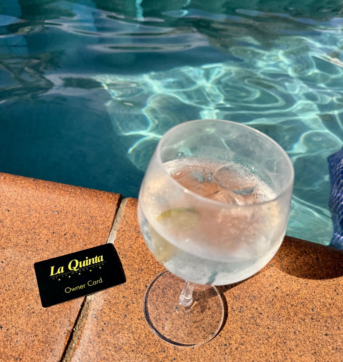 JBwillow's tweet image. #holidays