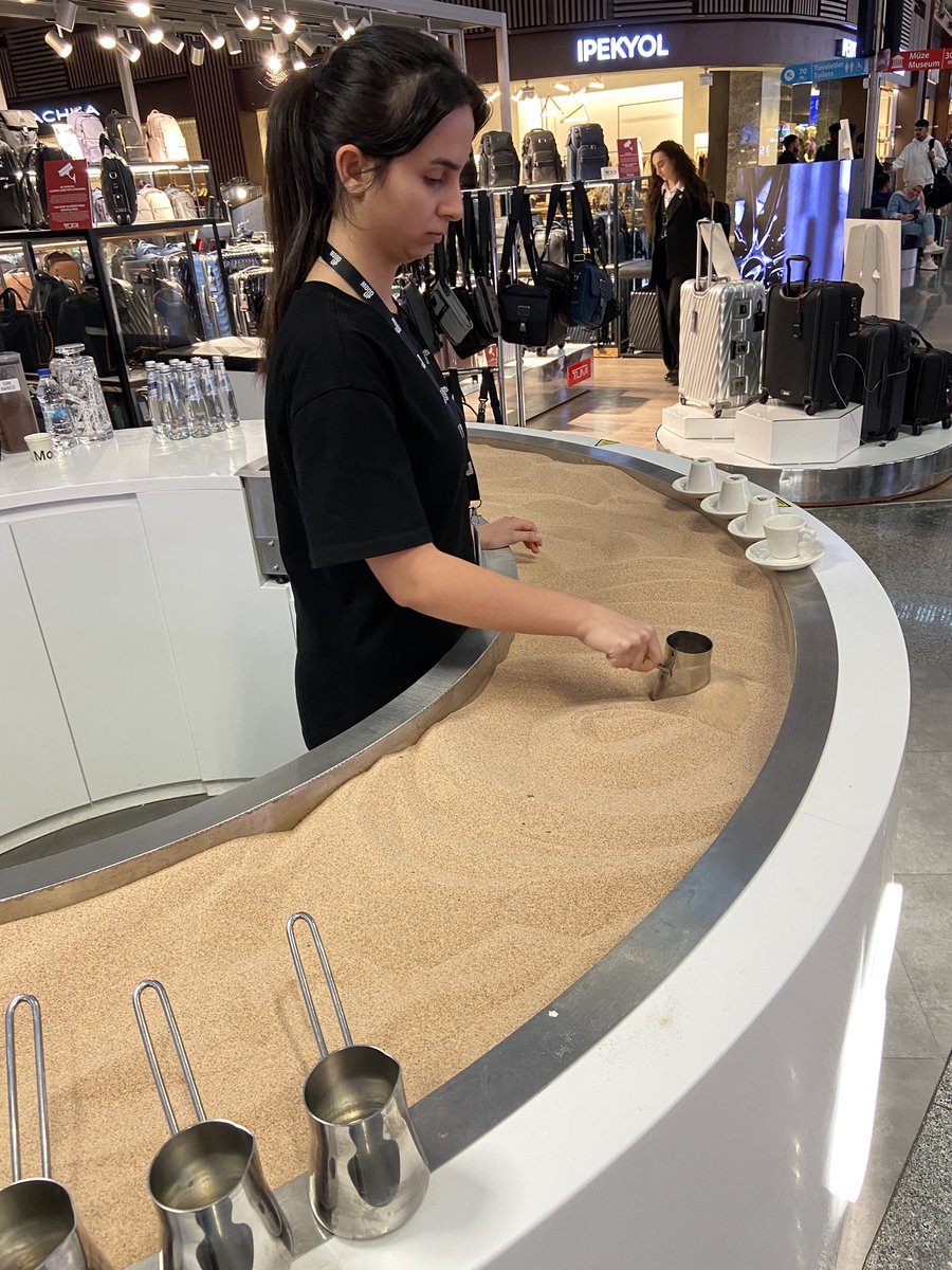 Tad Reeves tweet media