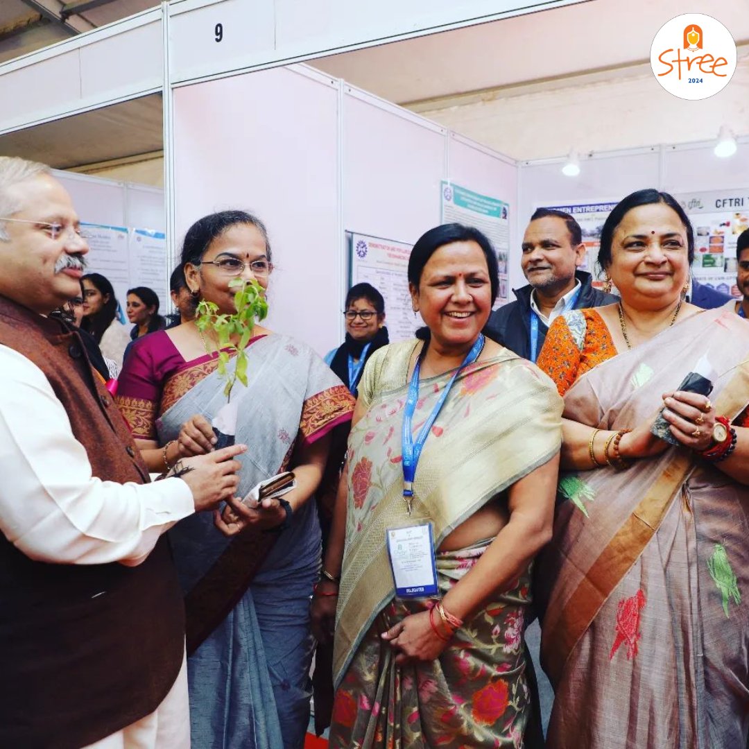 stree2024's tweet photo. ✨ Catch a Glimpse of Our Last Mega Expo! ✨  Hosted by Shakti in association with @JNU_official_50 , this event truly celebrated science, technology, and indigenous knowledge for girls and women.

@IndiaDST @shaktibharatorg @EduMinOfIndia @MANITBHOPAL1 https://t.co/ArFRUaf7Ps
