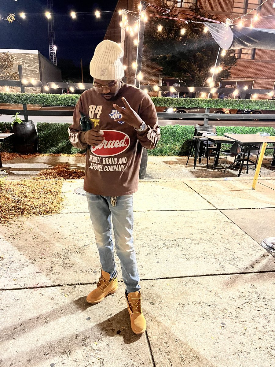 chedda800's tweet photo. Watch how I move I’m going be up if you blink‼️😉💯🤞🏾 https://t.co/W9RabwrVa1