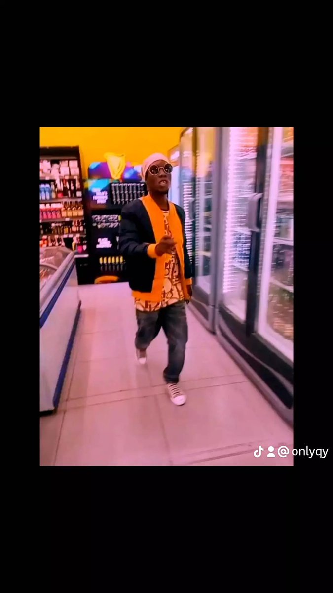 Qawiyu1's tweet image. Call you me philoimina 
(Philoimina yee yee yee)

#choping
#geng