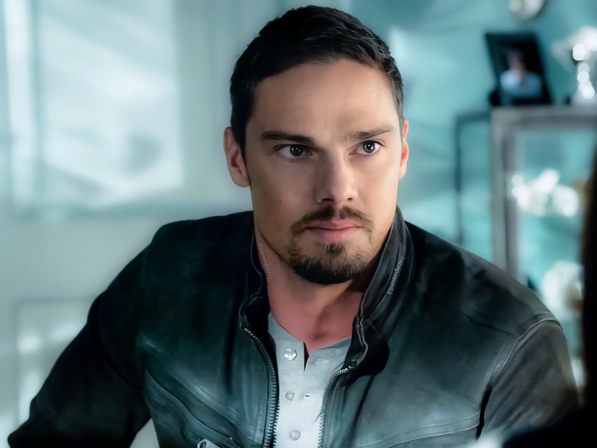 pscoordsen13's tweet photo. @tbrock623 @57Veronica Hey Tracey😘. Have a happy, relaxing Sunday, and enjoy the last of this weekend you all
#JustJayRyan #EveryDayGorgeous
#BatB #BeautyAndTheBeast https://t.co/xAceg4kyuq