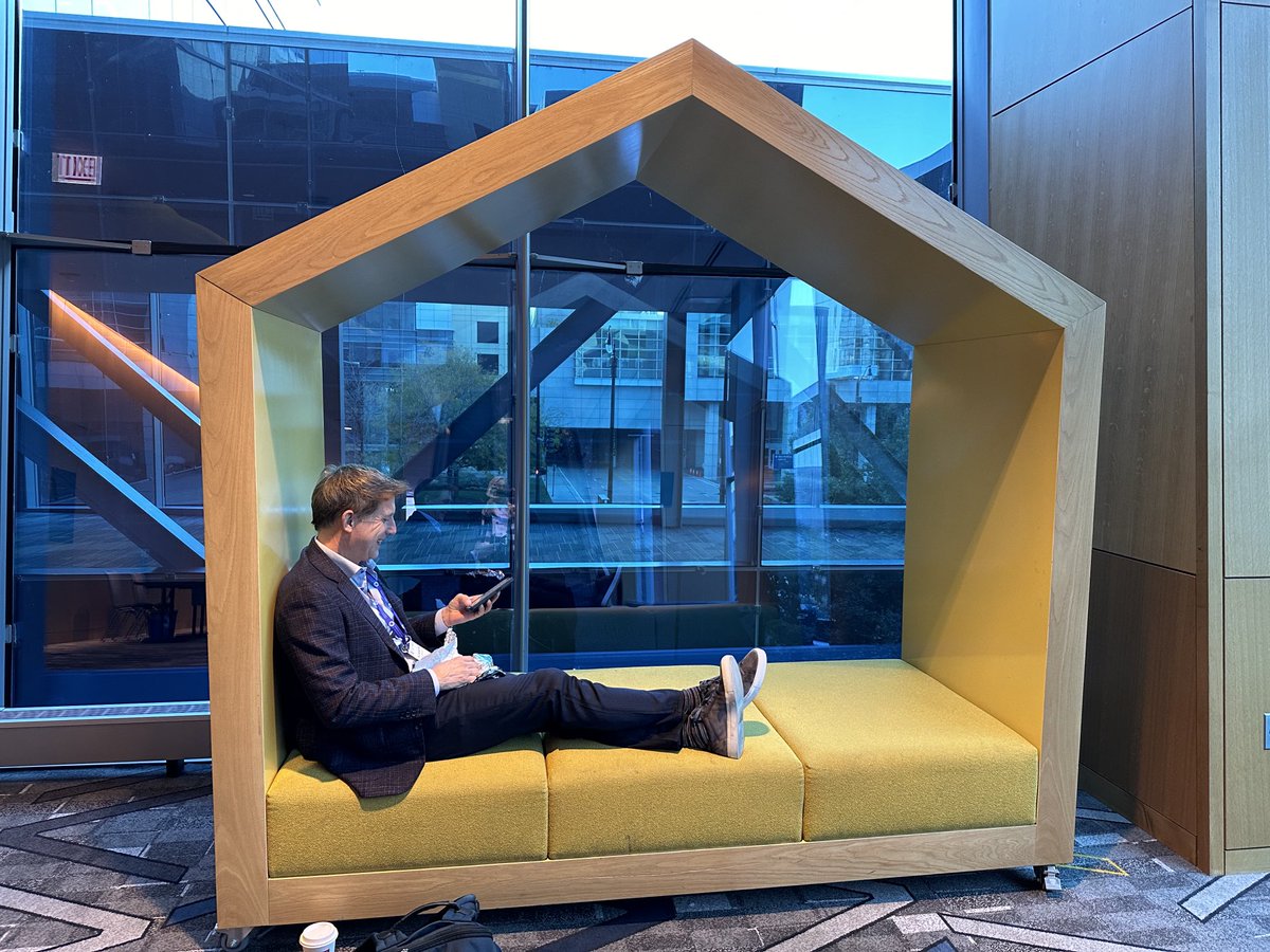 Sometimes you just need to put your feet up… <a href="/Wiley2020/">William Wiley</a>⁩ #AAO2024 ⁦<a href="/aao_ophth/">AAO</a>⁩ ⁦<a href="/zacdenning1/">Zac Denning</a>⁩ ⁦<a href="/DZEyeMD/">Dr. Dagny Zhu, MD</a>⁩ ⁦@Dryeyemaster⁩ ⁦<a href="/djmjspin/">Mitch Jackson</a>⁩