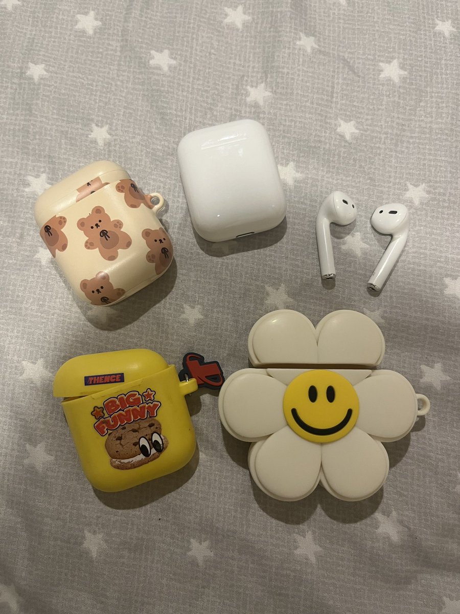 pk_1089's tweet photo. ส่งต่อ AirPods gen 2 แถมเคส
- หูฟังแบตเสื่อม  บางครั้งใช้ได้นาน ~1 ชั่วโมง
- เคสชาร์จแบตปกติ
- 1000 รส💚 กล่องอยู่บ้านตจว ถ้ารับส่งแยกได้สิ้นปีค่ะ

#airpods2 #airpodsของเเท้ #airpodsมือสอง #airpodsมือ2 #ส่งต่อairpods #airpods #แอร์พอต #แอร์พอดมือ2 #แอร์พอดมือสอง #ส่งต่อแอร์พอต https://t.co/9nEUuzB4j6