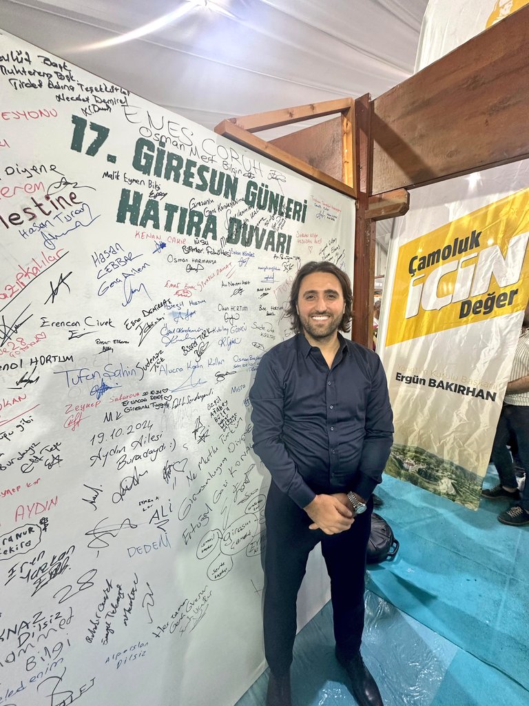 ilyasduras's tweet photo. 17.Giresun Tanıtım Günlerinde ilçelerimizin stantlarını ziyaret edip hemşehrilerimizle hasbihal ettik. Giresun Federasyonu Başkanı Muhterem Memiş  'e ve yönetim kurulu üyelerine, Ayrıca alanda 3 gün kuru fasulye ikramı yapan Çamoluk Dernek Başkanı Haci Canik'e teşekkür ederim. https://t.co/qex8subMKs