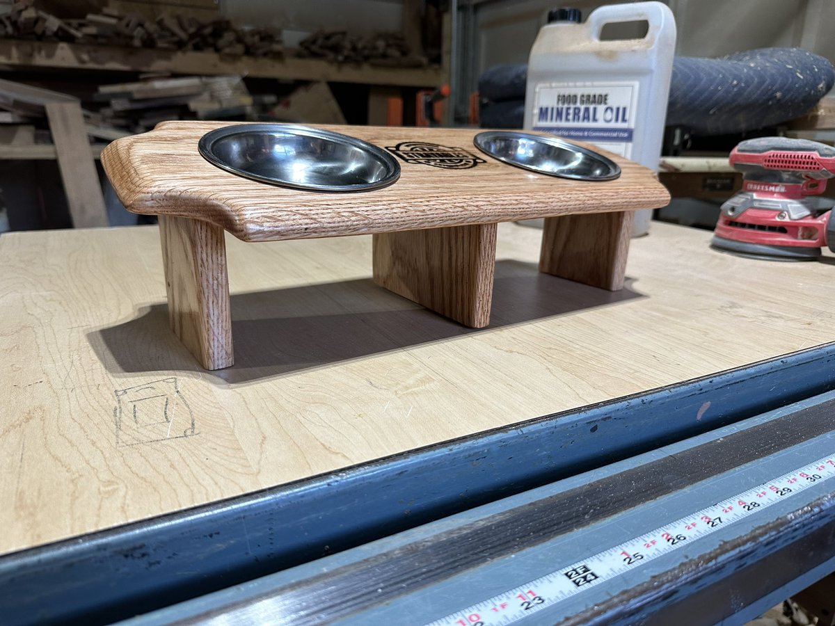 Strayables tweet media