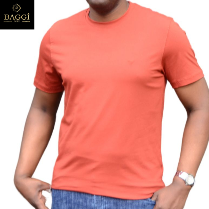 Baggimenarena's tweet photo. I am not picky; I just have standards with Baggi men collection in collarless T-shirts. Call or Whatsapp 0761961802 for orders and deliveries.
Price; 70,000/= 
Size :S- XXL 
Colors: black, cream, brown, white 
#tshirts 
#cotton 
#collarless 
#baggimen #arenamall #nsambya https://t.co/elxAt0HcIe