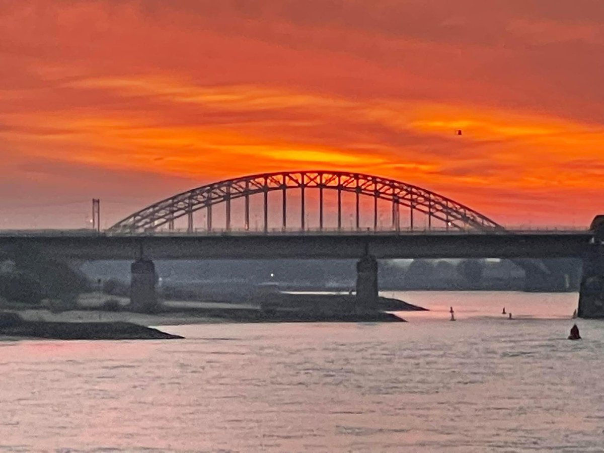 Prachtig #waalbrug
