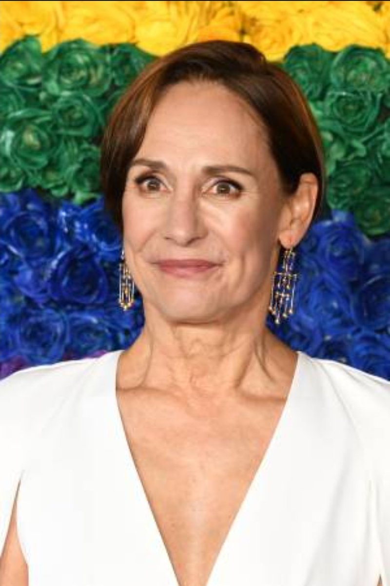 justangebk's tweet photo. @zacharyreality It's close but I don't think that's Laurie Metcalf. This is her. https://t.co/zsZtFlOhjl