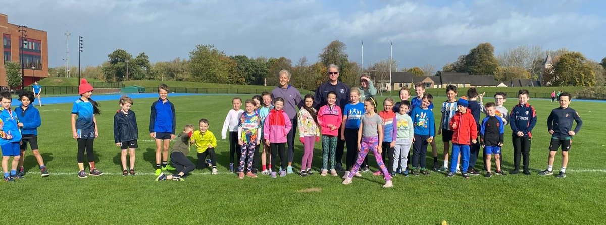 Great to have <a href="/sarahlavin_/">Sarah Lavin</a> join our juveniles at training this morning with coach Cian Mc Mahon.
#Inspirational #SeeItToBeIt #WorldClass #WomenInSport #Athletics #HurdleQueen