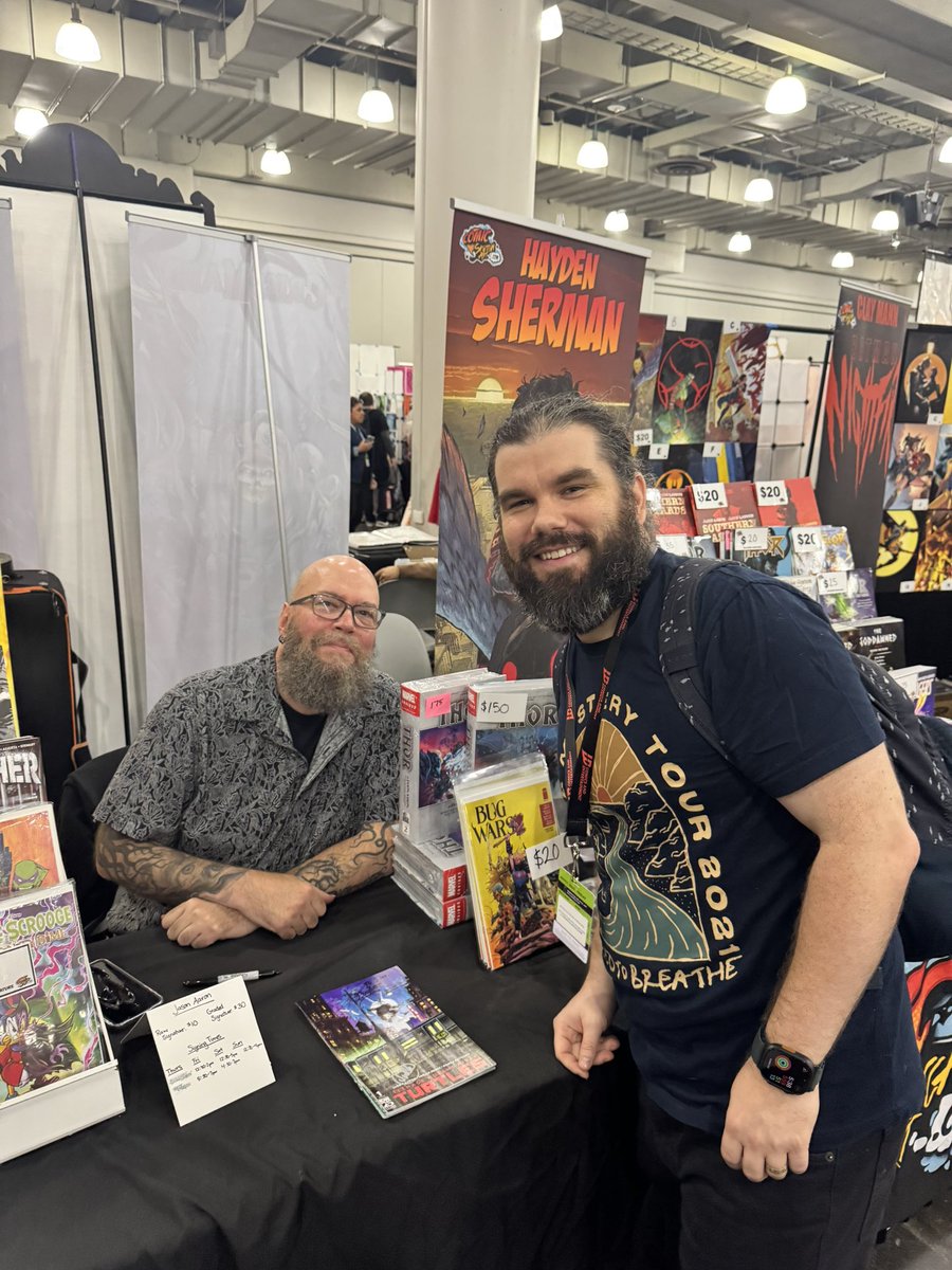 cowabungaFM's tweet photo. One of the highlights of #NYCC has been meeting the writer &amp; author of the new ongoing #NinjaTurtles comic.

The renowned Jason Aaron and the extraordinarily talented Juan Ferreyra. 

I’m excited to see what their @TMNT book has in store for us starting with issue 6 in January. https://t.co/zgqyhdwlBV