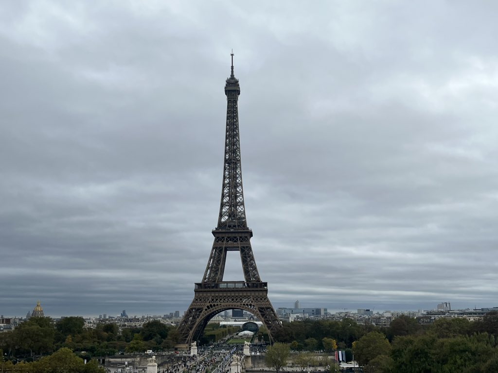 croydonhighart's tweet photo. Beautiful Paris  #Day3 @CroydonHigh @croydonhighart 🎨❤️🥐#AspireWithoutLimits https://t.co/VXZ0s5XRQF