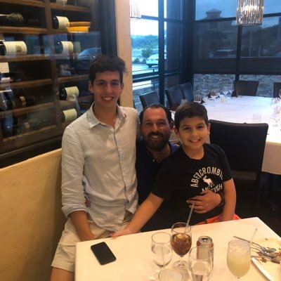 TySvideos's tweet photo. @emmanuel_rdgz @alexvazquez38 @JesusColio @GN_MEXICO_ @PartidoMorenaMx Andas de pedofi o son tus b4st4rdos se miran bien j0ti7os https://t.co/8z10ABXPa3