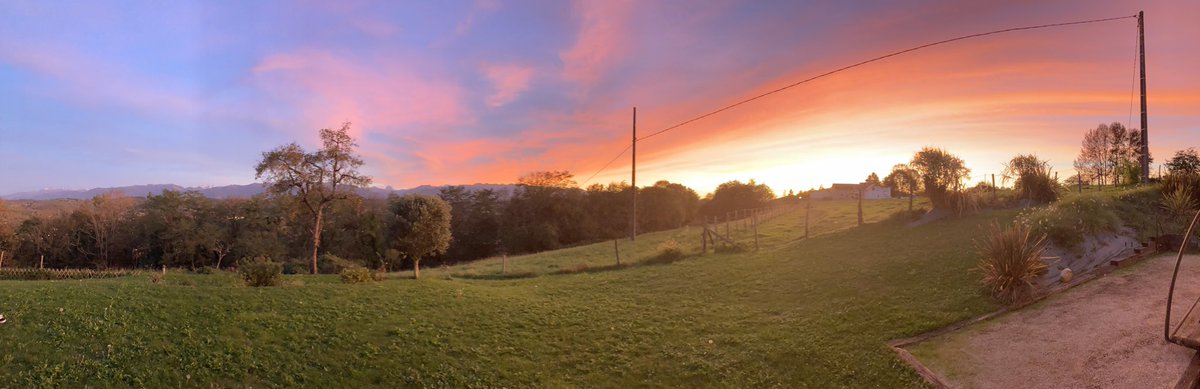 SebSalvador's tweet photo. @SO_Pau @Meteo_Pyrenees https://t.co/CNPXyYXPxz